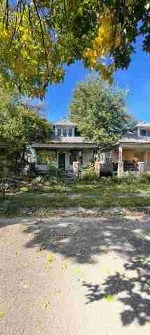 17257 bloom (1)_edited.jpg